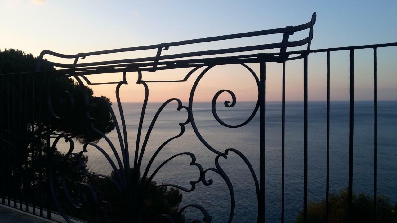 Villa Eliodora - Due Appartamenti 아렌자노 외부 사진